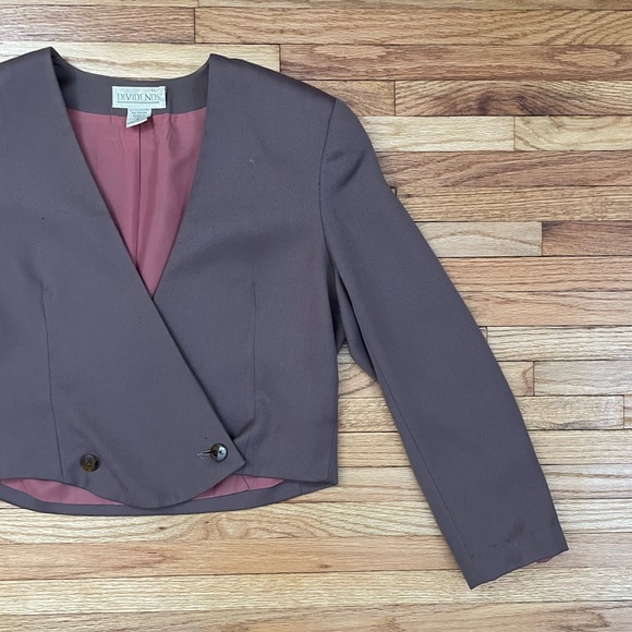 Vintage Cropped Blazer - Picture 3 of 12